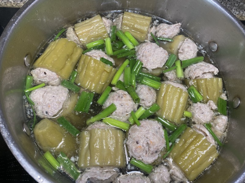 Khổ qua… thì sướng lợi.<br />Nhân ngon nhứt trong các lần làm do mua đc thịt tươi.