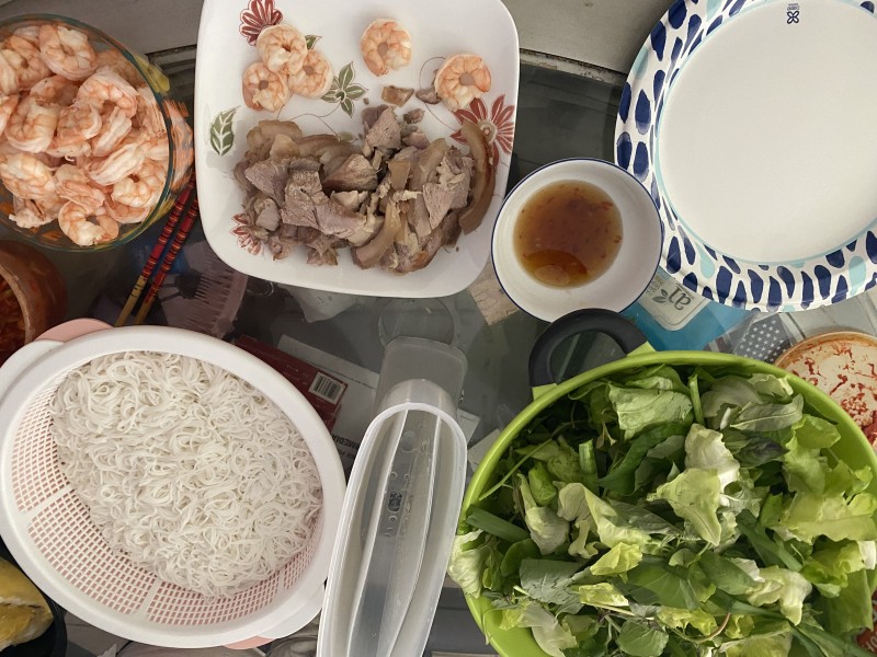 Món trưa…