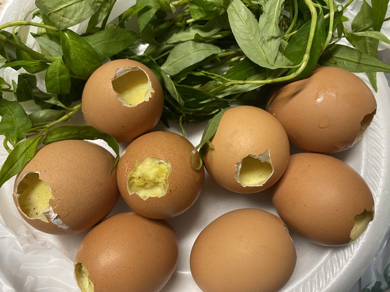 Tứng gà nướng nhà làm…