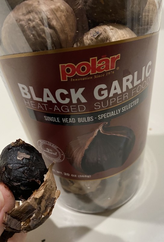 Tỏi (1 tép) được nung.